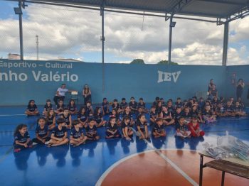 Espaço para crescer com saúde: incentivo ao esporte e ao espírito de equipe em todas as etapas.