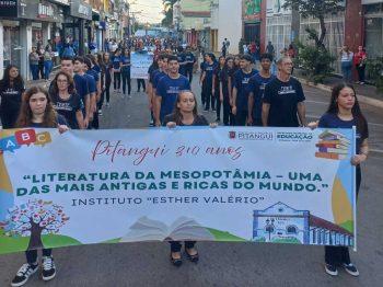 Presente na história de Pitangui: nossos alunos representando o IEV com orgulho e compromisso.